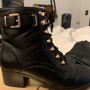 heel combat boots